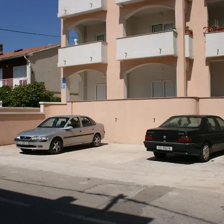 Double Pag 6311b Vendégház Pag Town